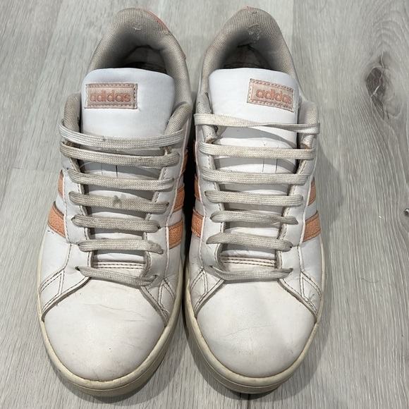 Adidas womens shoes - Picture 2 of 8